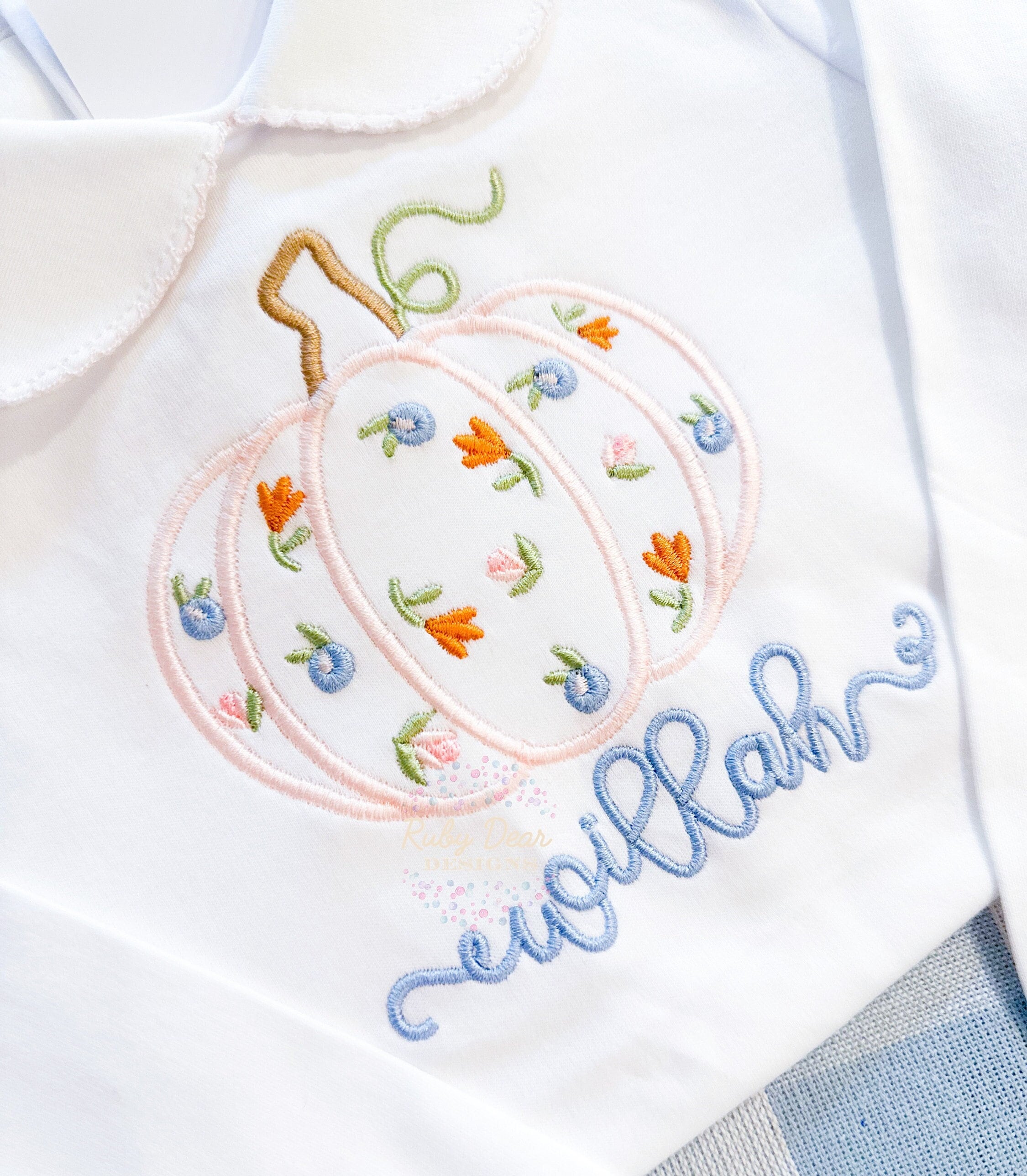 Pumpkin with Florals Heirloom Satin Machine Embroidery Design