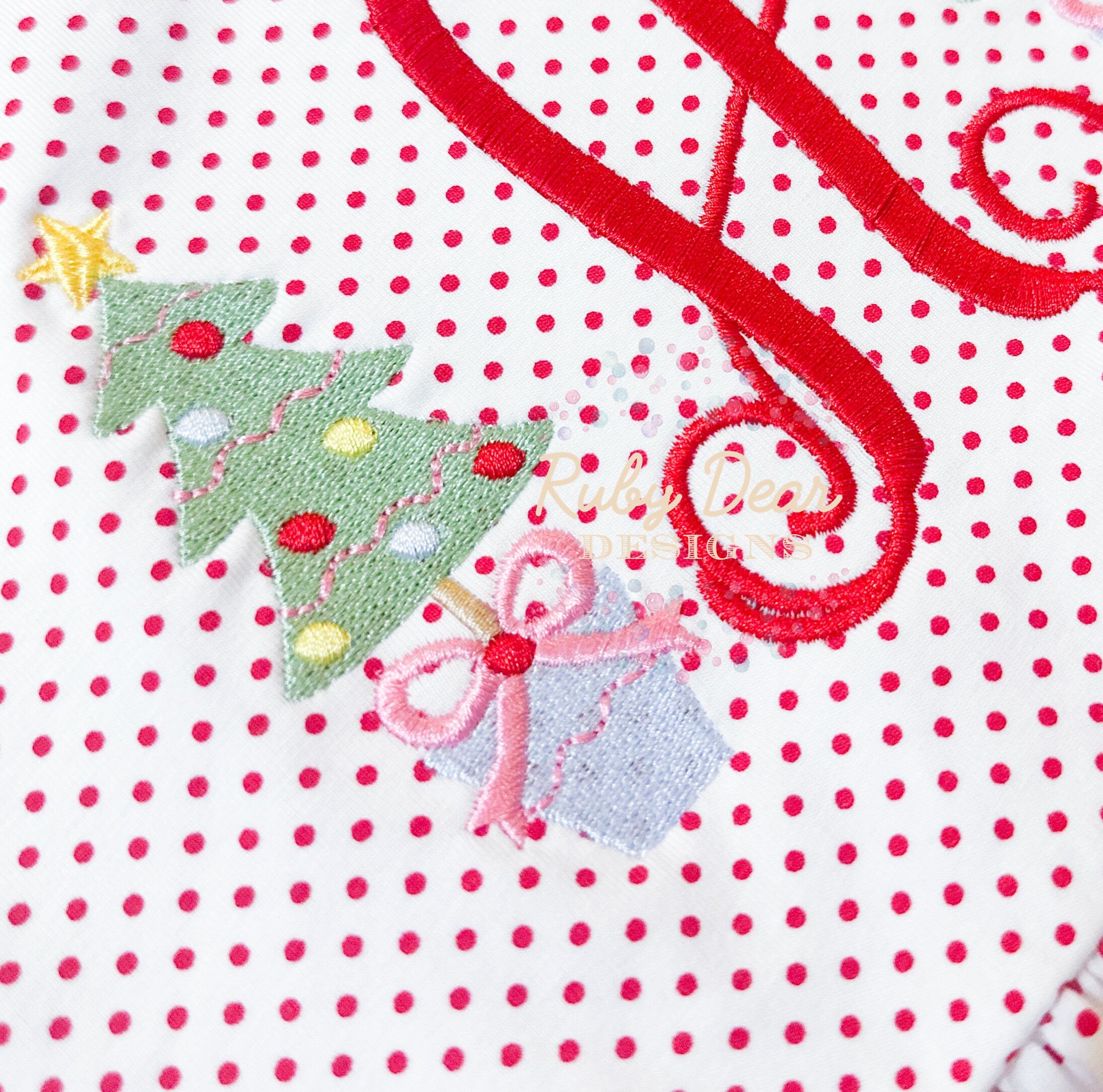 Christmas Tree Topiary with Bow Mini Fill and Satin Stitch Machine Embroidery Design