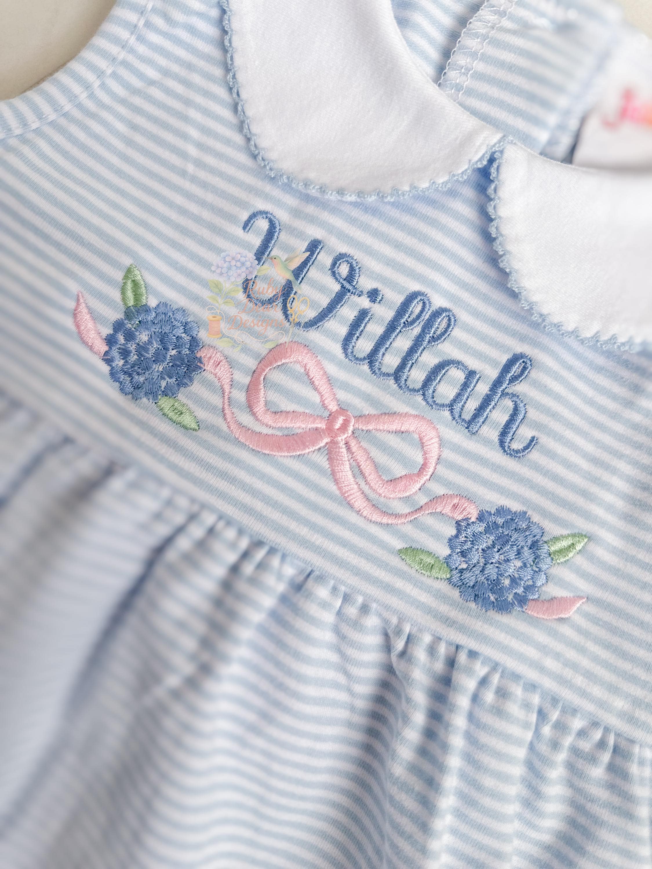 Hydrangea Flowy Bow Satin Stitch Machine Embroidery Design