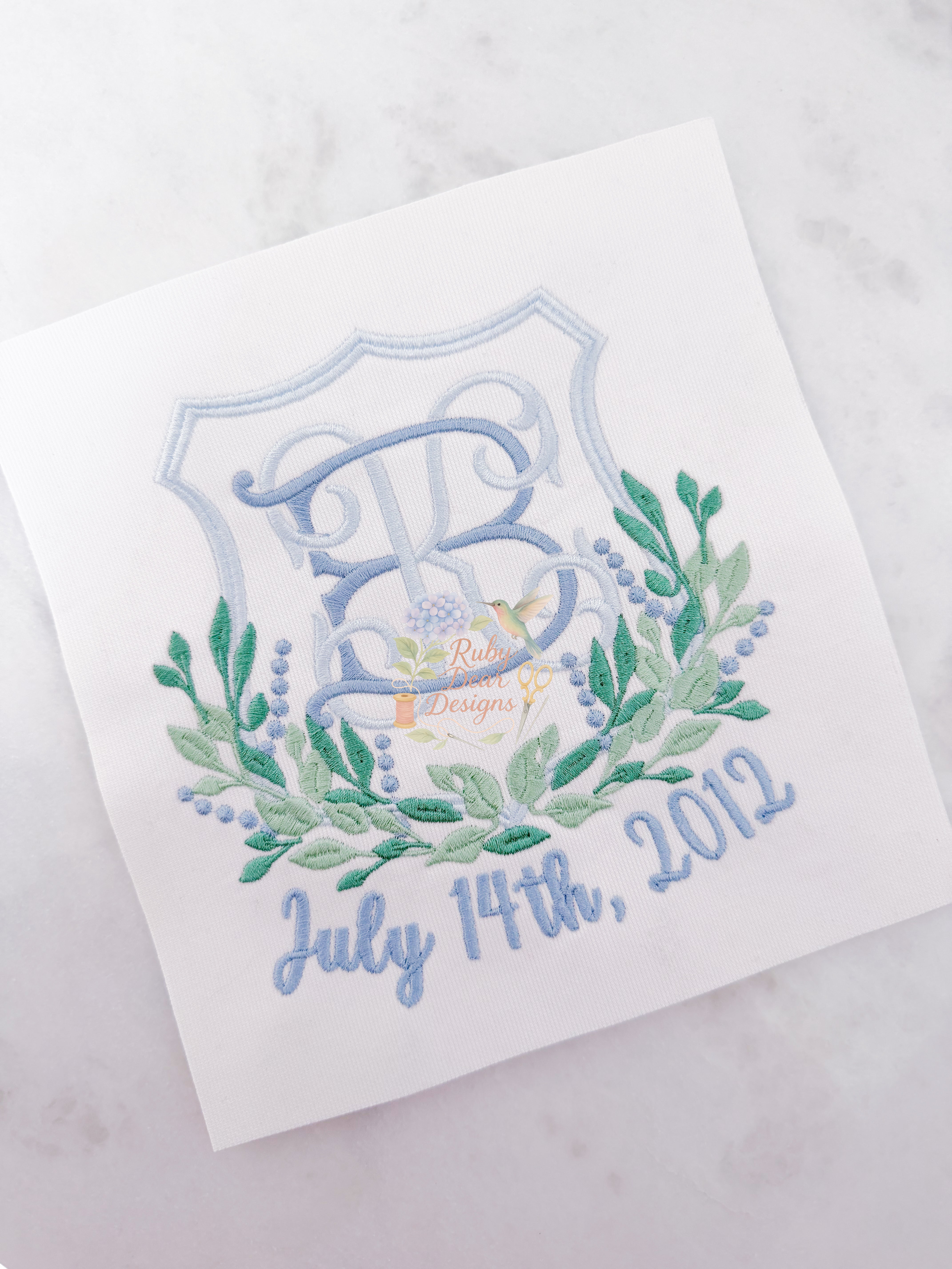 Greenery Crest Heirloom Satin Stitch Machine Embroidery Design