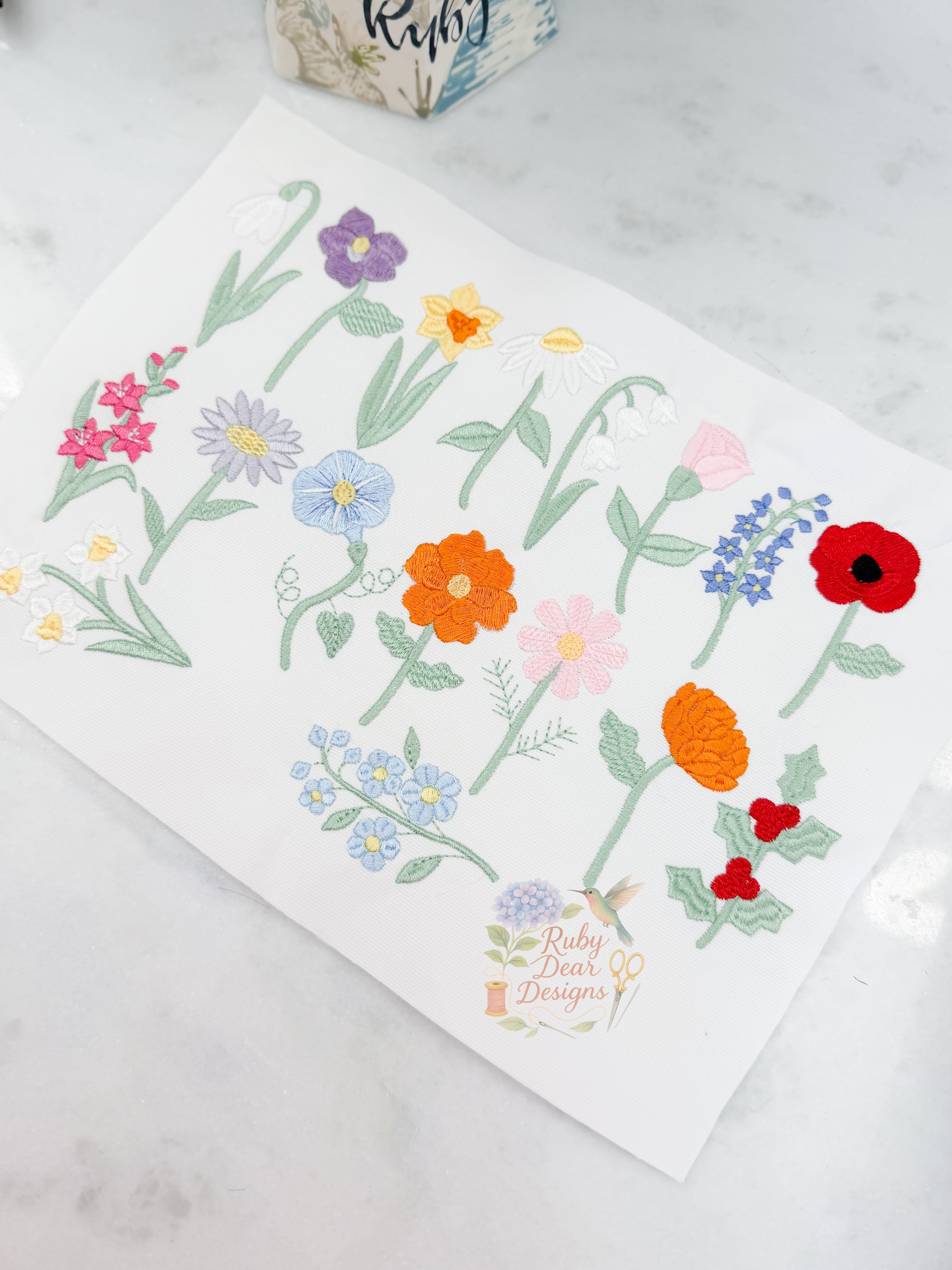 Birth Month Flower Bundle Machine Embroidery Design