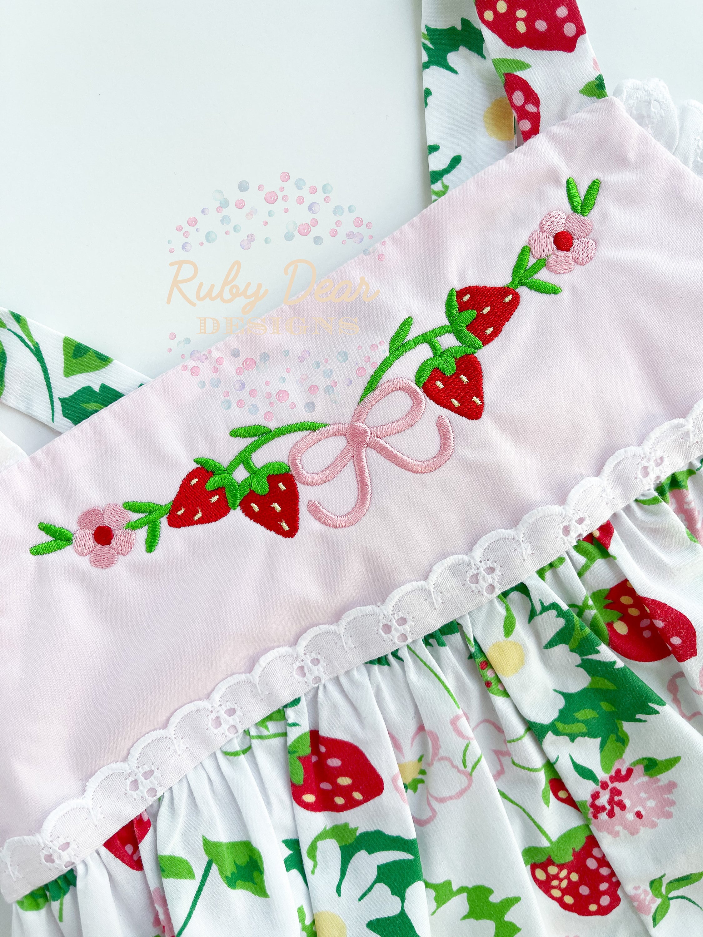 Strawberry Bow Vine Machine Embroidery Design